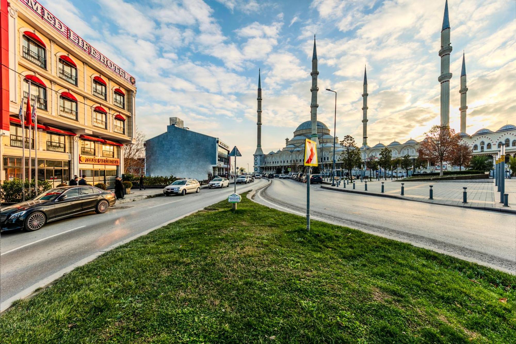 Med Life Hotel Istanbul Airport Arnavutkoy Exteriör bild