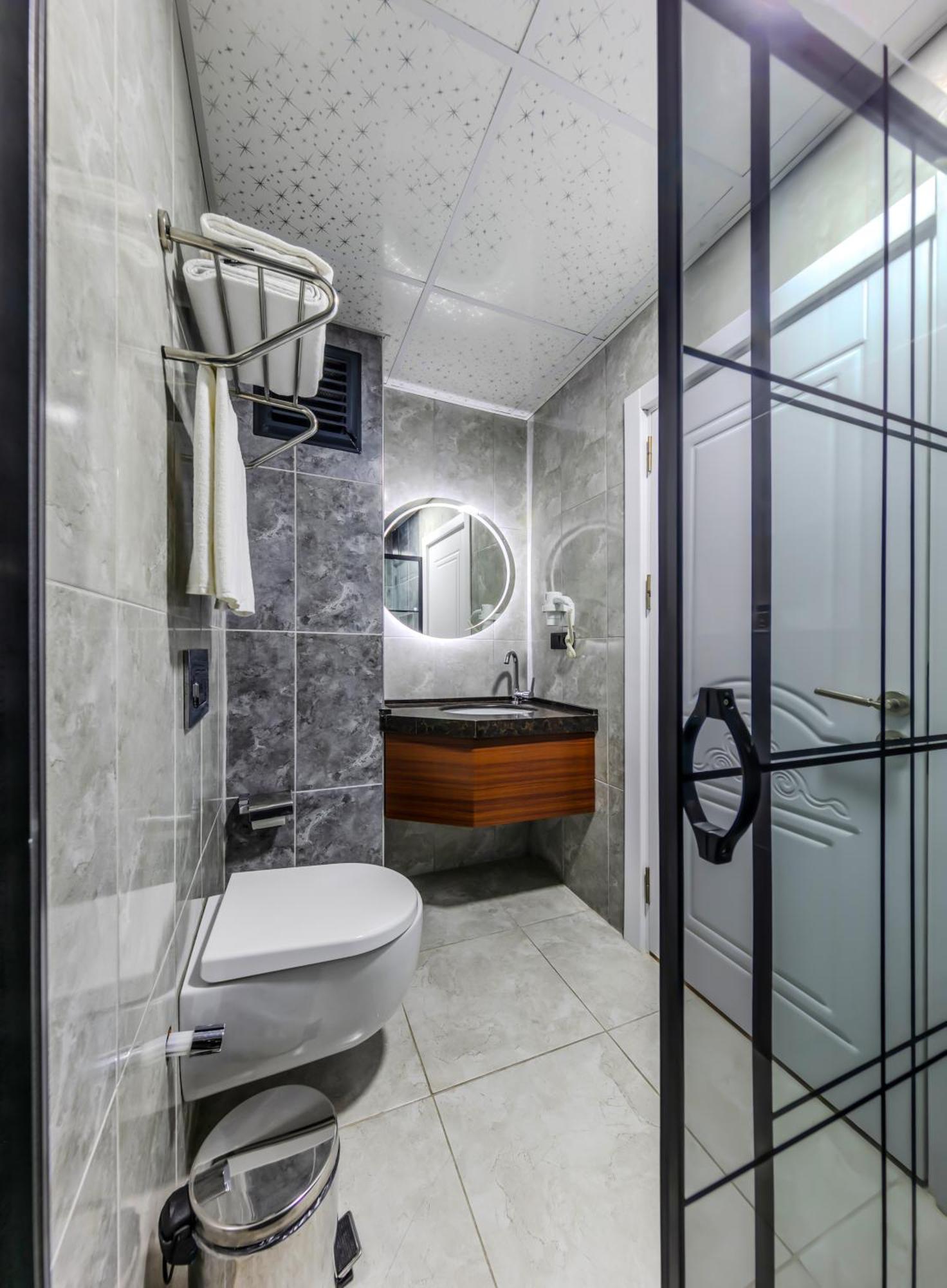 Med Life Hotel Istanbul Airport Arnavutkoy Exteriör bild