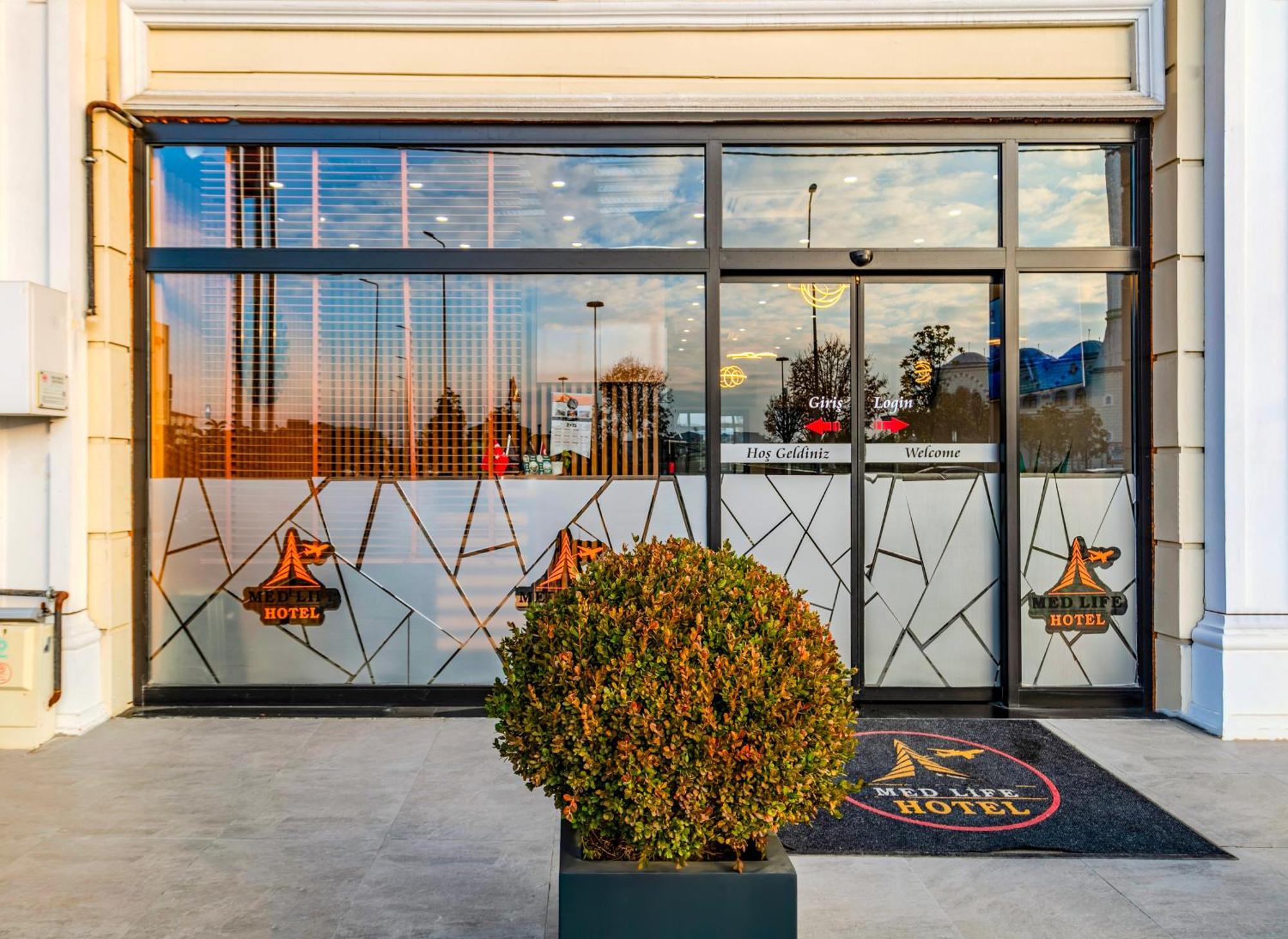 Med Life Hotel Istanbul Airport Arnavutkoy Exteriör bild